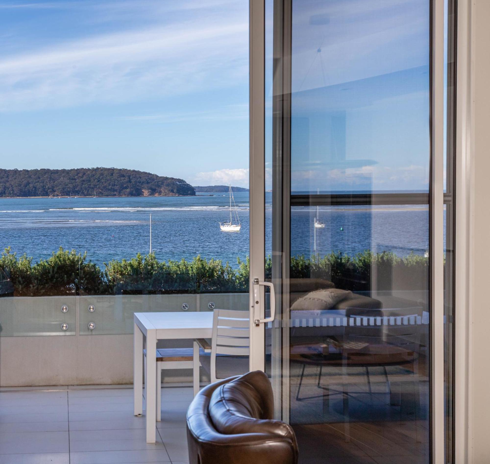 Penthouse On The Promenade Apartment Бейтманс Бей Екстериор снимка